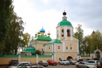  В день памяти преподобного Сергия Радонежского митрополит Орловский и Болховский Антоний и епископ Ливенский и Малоархангельский Нектарий возглавили церковные торжества в Свято-Сергиевском соборе г. Ливны. 8 октября 2018 г.
