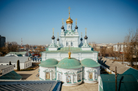 Во вторник Светлой Седмицы митрополит Орловский и Болховский Антоний в сослужении епископа Ливенского и Малоархангельского Нектария и епископа Мценского Алексия совершил литургию в Иверском храме Орла в честь его престольного праздника. 10 апреля 2018 г.
