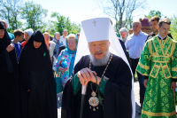  В праздник Святой Троицы (Пятидесятницы) митрополит Орловский и Болховский Антоний совершил Литургию в женском Троицком Оптином Рождества Богородицы женском монастыре Болхова и возглавил торжества в честь 350-летия главного собора обители. 27 мая 2018 г.