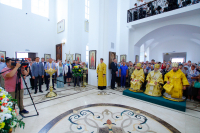  В день памяти святого князя Владимира митрополит Орловский и Болховский Антоний в сослужении епископа Ливенского и Малоархангельского Нектария и епископа Мценского Алексия совершил литургию в храме Сретения Господня в п. Вятский Посад Орловского района и возглавил церковные торжества в честь 1030-летия Крещения Руси. 28 июля 2018 г.