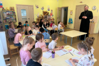 Настоятель храма мучениц Веры, Надежды, Любови и матери их Софии посетил дошкольное учреждение Настоятель храма мучениц Веры, Надежды, Любови и матери их Софии посетил дошкольное учреждение