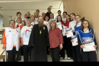 Клирик Свято-Троицкого храма провел занятие для школьников и принял участие в «Диктанте Победы» Клирик Свято-Троицкого храма провел занятие для школьников и принял участие в «Диктанте Победы»