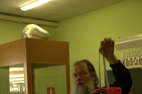 Орловскую православную гимназию во имя священномученика Иоанна Кукши посетил известный проповедник, педагог и духовный писатель протоиерей Артемий Владимиров, 24 апреля 2026 года, г.Орел