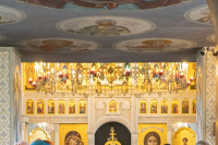 В Великий Четверток, Воспоминание Тайной Вечери, митрополит Орловский и Болховский Тихон возглавил Литургию святителя Василия Великого в храме Казанской иконы Божией Матери города Орла, 9 апреля 2026 года