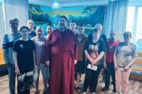 Клирик Николо-Песковского храма посетил Образцовский рабочий дом