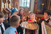 Пятиклассники побывали в храме Иверской иконы Божией Матери