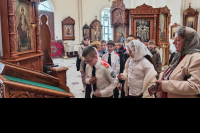 Пятиклассники побывали в храме Иверской иконы Божией Матери