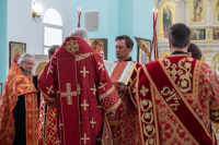 В канун дня памяти преподобного Феодосия, игумена Киево-Печерского, митрополит Орловский и Болховский Тихон возглавил всенощное бдение в храме Сретения Господня в поселке Вятский Посад. 15 мая 2026 года, Орловский муниципальный округ