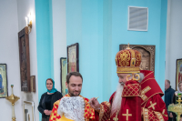 В канун дня памяти преподобного Феодосия, игумена Киево-Печерского, митрополит Орловский и Болховский Тихон возглавил всенощное бдение в храме Сретения Господня в поселке Вятский Посад. 15 мая 2026 года, Орловский муниципальный округ