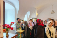 Настоятель Вознесенского храма провел экскурсию для восьмиклассников