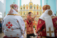 В день памяти преподобного Феодосия, игумена Киево-Печерского, в храме Сретения Господня поселка Вятский Посад совершена Божественная литургия, которую возглавили митрополит Орловский и Болховский Тихон и епископ Североморский и Умбский Тарасий. 16 мая 2026 года.
