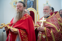 В день памяти преподобного Феодосия, игумена Киево-Печерского, в храме Сретения Господня поселка Вятский Посад совершена Божественная литургия, которую возглавили митрополит Орловский и Болховский Тихон и епископ Североморский и Умбский Тарасий. 16 мая 2026 года.