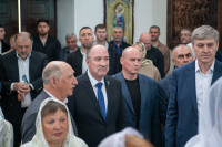 В день памяти преподобного Феодосия, игумена Киево-Печерского, в храме Сретения Господня поселка Вятский Посад совершена Божественная литургия, которую возглавили митрополит Орловский и Болховский Тихон и епископ Североморский и Умбский Тарасий. 16 мая 2026 года.