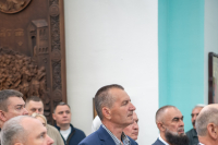 В день памяти преподобного Феодосия, игумена Киево-Печерского, в храме Сретения Господня поселка Вятский Посад совершена Божественная литургия, которую возглавили митрополит Орловский и Болховский Тихон и епископ Североморский и Умбский Тарасий. 16 мая 2026 года.
