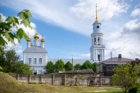 В канун Недели 6-й по Пасхе, о слепом, дня памяти мученицы Пелагии, девы Тарсийской, митрополит Орловский и Болховский Тихон совершил всенощное бдение в Ахтырском кафедральном соборе города Орла. 16 мая 2026 года