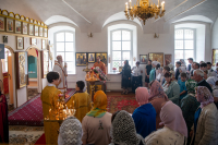 В Неделю 6-ю по Пасхе, о слепом, митрополит Орловский и Болховский Тихон возглавил Божественную литургию в храме святителей Афанасия и Кирилла города Болхова. 17 мая 2026 года