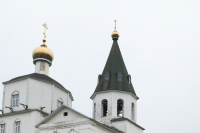 В городе Мценске состоялась Божественная литургия под открытым небом: на месте разрушенного богоборцами Никольского собора на Соборной горе.