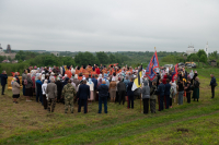 В городе Мценске состоялась Божественная литургия под открытым небом: на месте разрушенного богоборцами Никольского собора на Соборной горе.