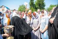 В Попразднство Вознесения Господня, а также в день перенесения мощей святителя и чудотворца Николая из Мир Ликийских в Бар, митрополит Орловский и Болховский Тихон совершил Божественную литургию в Никольском храме поселка Сосково Сосковского района Орловской области. 22 мая 2026 года В Попразднство Вознесения Господня, а также в день перенесения мощей святителя и чудотворца Николая из Мир Ликийских в Бар, митрополит Орловский и Болховский Тихон совершил Божественную литургию в Никольском храме поселка Сосково Сосковского района Орловской области. 22 мая 2026 года