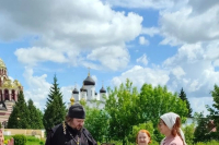 В Свято-Успенском монастыре побывали подопечные социального учреждения В Свято-Успенском монастыре побывали подопечные социального учреждения