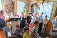 В Свято-Троицком храме прошла традиционная детская Божественная литургия