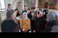 Девятиклассники посетили Свято-Троицкий храм города Мценска Девятиклассники посетили Свято-Троицкий храм города Мценска