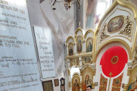 В храме святого Александра Невского освятили шевроны для десантников В храме святого Александра Невского освятили шевроны для десантников