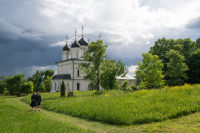 В канун Дня Святой Троицы, Пятидесятницы, дня памяти преподобного Макария Алтайского, митрополит Орловский и Болховский Тихон возглавил всенощное бдение с литией в Троицком Рождества Богородицы Оптине женском монастыре города Болхова. 30 мая 2026 года. В канун Дня Святой Троицы, Пятидесятницы, дня памяти преподобного Макария Алтайского, митрополит Орловский и Болховский Тихон возглавил всенощное бдение с литией в Троицком Рождества Богородицы Оптине женском монастыре города Болхова. 30 мая 2026 года.