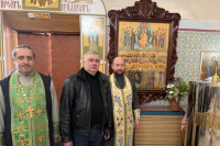 Настоятель храма иконы Божией Матери «Знамение» Курская-Коренная освятил икону Настоятель храма иконы Божией Матери «Знамение» Курская-Коренная освятил икону