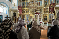 Клирик Свято-Троицкого храма провел экскурсию для выпускников 