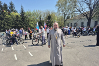 Благочинный Троснянско-Кромского округа благословил юношеский велопробег «Навстречу Победе»