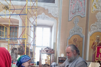 Благочинный Троснянско-Кромского округа провел экскурсию для юных гостей Благочинный Троснянско-Кромского округа провел экскурсию для юных гостей