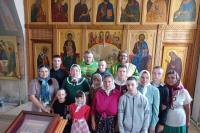 Юные воспитанники социального учреждения посетили Свято-Троицкий храм Юные воспитанники социального учреждения посетили Свято-Троицкий храм