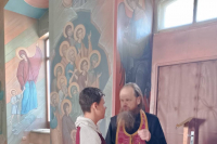 Юные воспитанники социального учреждения посетили Свято-Троицкий храм Юные воспитанники социального учреждения посетили Свято-Троицкий храм