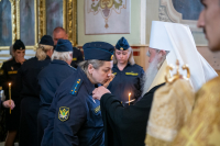 В день памяти святого великомученика Феодора Стратилата, Небесного покровителя сотрудников Федеральной службы судебных приставов, митрополит Орловский и Болховский Тихон возглавил торжественный молебен в Ахтырском кафедральном соборе города Орла, 21 июня 2026 года. В день памяти святого великомученика Феодора Стратилата, Небесного покровителя сотрудников Федеральной службы судебных приставов, митрополит Орловский и Болховский Тихон возглавил торжественный молебен в Ахтырском кафедральном соборе города Орла, 21 июня 2026 года.