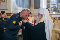 В день памяти святого великомученика Феодора Стратилата, Небесного покровителя сотрудников Федеральной службы судебных приставов, митрополит Орловский и Болховский Тихон возглавил торжественный молебен в Ахтырском кафедральном соборе города Орла, 21 июня 2026 года. В день памяти святого великомученика Феодора Стратилата, Небесного покровителя сотрудников Федеральной службы судебных приставов, митрополит Орловский и Болховский Тихон возглавил торжественный молебен в Ахтырском кафедральном соборе города Орла, 21 июня 2026 года.