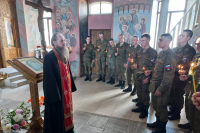 В День памяти и скорби Свято-Троицкий храм посетили военнослужащие В День памяти и скорби Свято-Троицкий храм посетили военнослужащие