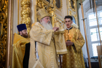 В канун Недели 1-й по Пятидесятнице, Всех святых, и Заговенья на Петров пост, митрополит Орловский и Болховский Тихон возглавил всенощное бдение в главном храме Орловской епархии — Ахтырском кафедральном соборе города Орла. 6 июня 2026 года В канун Недели 1-й по Пятидесятнице, Всех святых, и Заговенья на Петров пост, митрополит Орловский и Болховский Тихон возглавил всенощное бдение в главном храме Орловской епархии — Ахтырском кафедральном соборе города Орла. 6 июня 2026 года