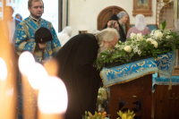 В день памяти Тихвинской иконы Божией Матери митрополит Орловский и Болховский Тихон возглавил Божественную литургию в Троицком Рождества Богородицы Оптине женском монастыре города Болхова. 9 июля 2026 г.