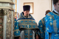 В день памяти Тихвинской иконы Божией Матери митрополит Орловский и Болховский Тихон возглавил Божественную литургию в Троицком Рождества Богородицы Оптине женском монастыре города Болхова. 9 июля 2026 г.