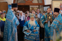 В день памяти Тихвинской иконы Божией Матери митрополит Орловский и Болховский Тихон возглавил Божественную литургию в Троицком Рождества Богородицы Оптине женском монастыре города Болхова. 9 июля 2026 г.