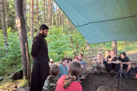 Настоятель Покровского храма принял участие в открытии ежегодного молодежного слета  «Благовест»