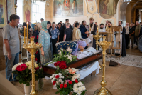 В день празднования Собора Архангела Гавриила, в Богоявленском соборе города Орла было совершено отпевание новопреставленного протоиерея Георгия Борисовича Леонтьева — старейшего клирика Орловской епархии, почившего 24 июля на 77-м году жизни. 26 июля 2025 года. В день празднования Собора Архангела Гавриила, в Богоявленском соборе города Орла было совершено отпевание новопреставленного протоиерея Георгия Борисовича Леонтьева — старейшего клирика Орловской епархии, почившего 24 июля на 77-м году жизни. 26 июля 2025 года.