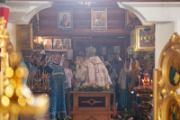 Вечером, 20 июля, в канун празднования явления Казанской иконы Божией Матери, митрополит Орловский и Болховский совершил всенощное бдение в Казанском храме поселка Стрелецкий Орловского муниципального округа. 20 июля 2026 г.