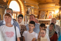 Вечером, 20 июля, в канун празднования явления Казанской иконы Божией Матери, митрополит Орловский и Болховский совершил всенощное бдение в Казанском храме поселка Стрелецкий Орловского муниципального округа. 20 июля 2026 г.