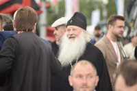 В селе Отрадинское Мценского района состоялось празднование Дня Русского поля, ставшее центральным событием Аграрной недели Орловской области. В мероприятии принял участие митрополит Орловский и Болховский Тихон. 4 июля 2026 года. В селе Отрадинское Мценского района состоялось празднование Дня Русского поля, ставшее центральным событием Аграрной недели Орловской области. В мероприятии принял участие митрополит Орловский и Болховский Тихон. 4 июля 2026 года.
