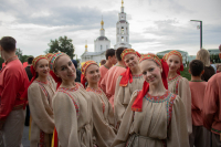 В День семьи, любви и верности в Орле прошла традиционная добрая и объединяющая акция — Всероссийский парад семьи. 8 июля 2026 г. В День семьи, любви и верности в Орле прошла традиционная добрая и объединяющая акция — Всероссийский парад семьи. 8 июля 2026 г.