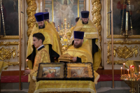 В канун Недели 9-й по Пятидесятнице, Пророка Илии, митрополит Орловский и Болховский Тихон совершил всенощное бдение в Ахтырском кафедральном соборе города Орла. 1 августа 2026 года.