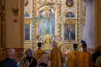 В канун Недели 9-й по Пятидесятнице, Пророка Илии, митрополит Орловский и Болховский Тихон совершил всенощное бдение в Ахтырском кафедральном соборе города Орла. 1 августа 2026 года.