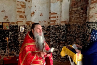 В день празднования памяти святого мученика Иоанна Воина в руинированном храме деревни Гладкое была совершена Божественная Литургия.12 августа 2026 года, Мценский район